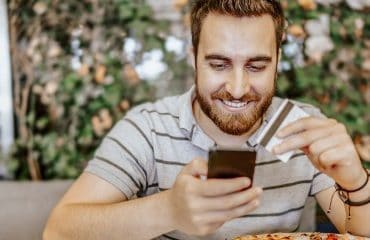 L’iPhone se transforme en terminal de paiement pour les commerçants