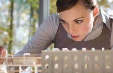 Architectes : de plus en plus de femmes et des revenus qui stagnent