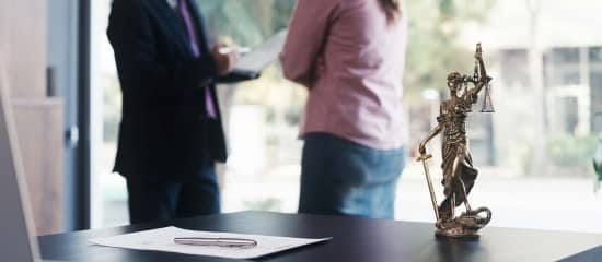 Avocats : devant quelle juridiction contester une convention d’honoraires ?