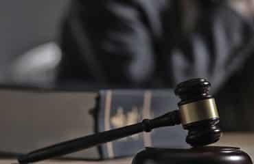 Entreprise en redressement judiciaire : les poursuites individuelles s’arrêtent