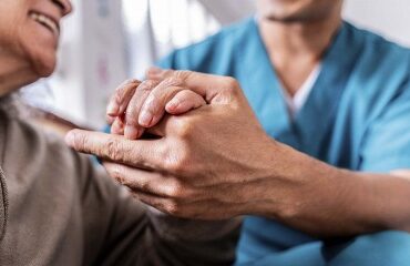 Médico-social : missions des infirmiers coordonnateurs en Ehpad