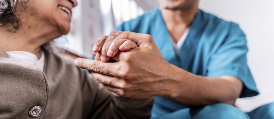 Médico-social : missions des infirmiers coordonnateurs en Ehpad