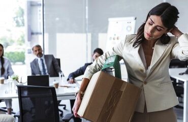 Charge de travail excessive : attention à la démission !