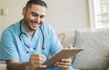 Infirmiers : parution du décret pour l’autonomie des praticiens