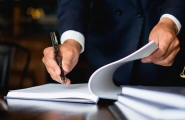 Avocats : une contribution de 50 € pour agir en justice