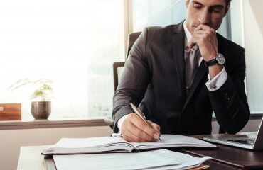 Avocats : précisions sur la contribution pour l’aide juridique de 50 €