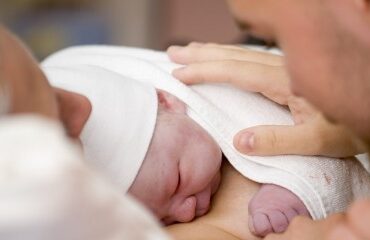 Vos salariés peuvent prétendre au congé supplémentaire de naissance