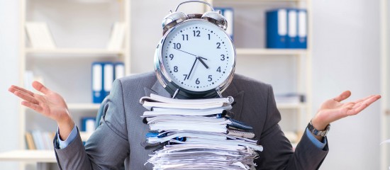 Heures supplémentaires : interdiction de l’employeur vs charge de travail