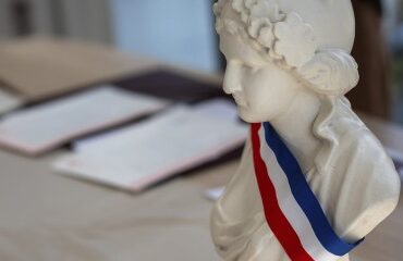 Pour permettre aux élus locaux de s’absenter de l’entreprise
