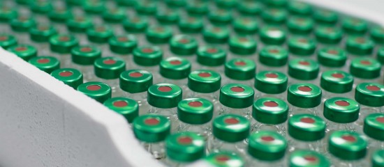 Infirmiers : un projet de décret autorise le stockage des vaccins