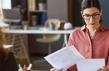 Vers une évolution du régime social des indemnités de rupture du contrat de travail ?
